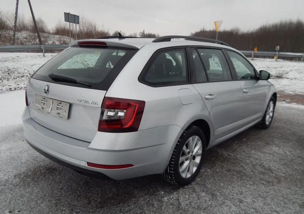 Skoda Octavia cena 45900 przebieg: 153000, rok produkcji 2017 z Ślesin małe 191